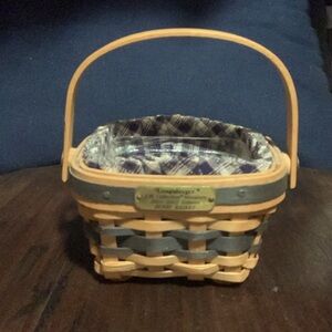 Longaberger JW Collection Miniature 2001-2002 Edition Berry Basket